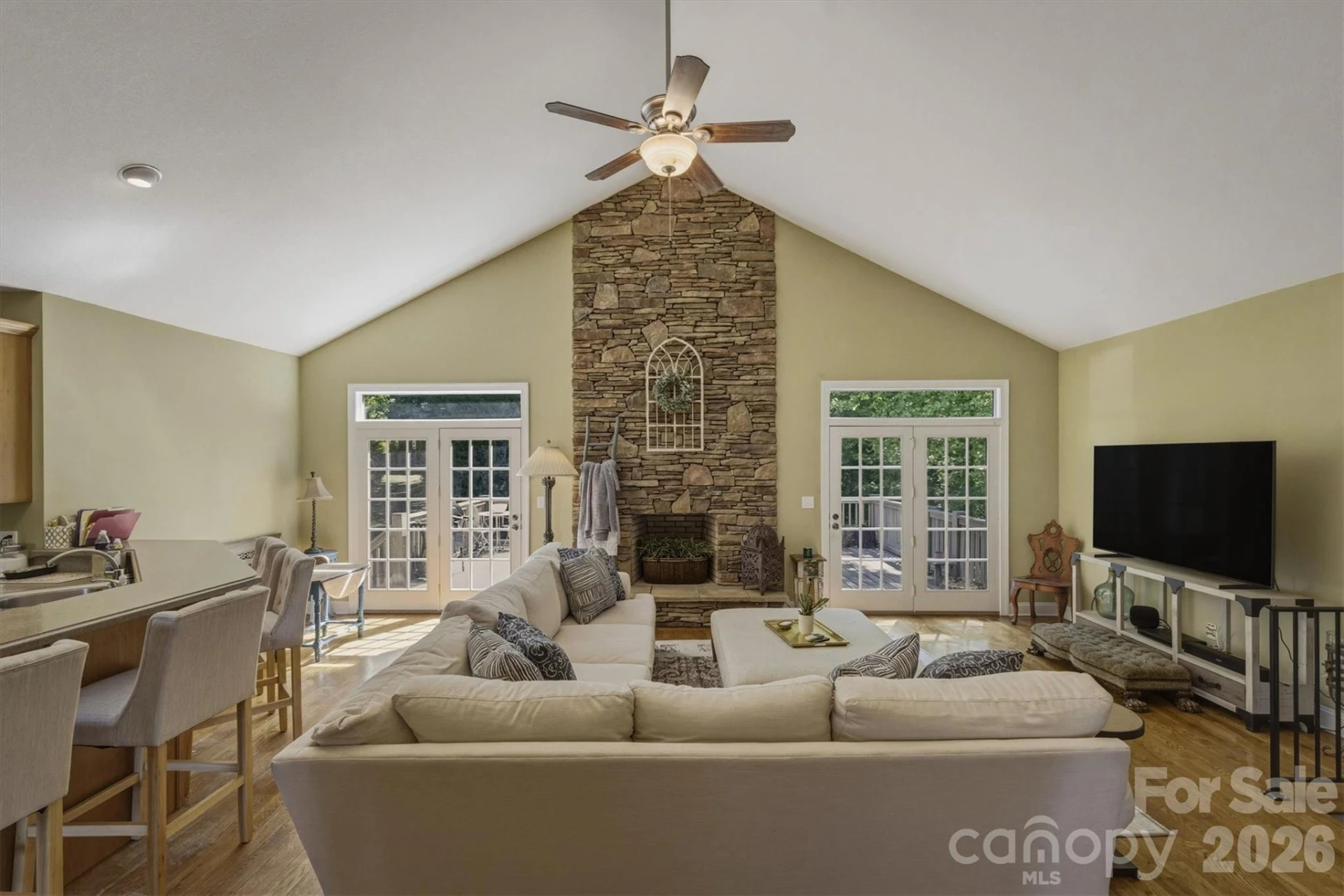 405 Golfview Court - Photo 15