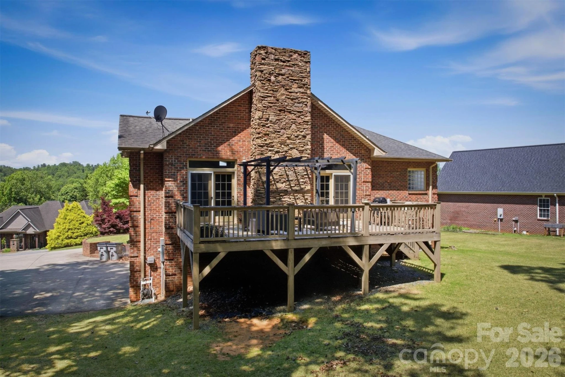 405 Golfview Court - Photo 7