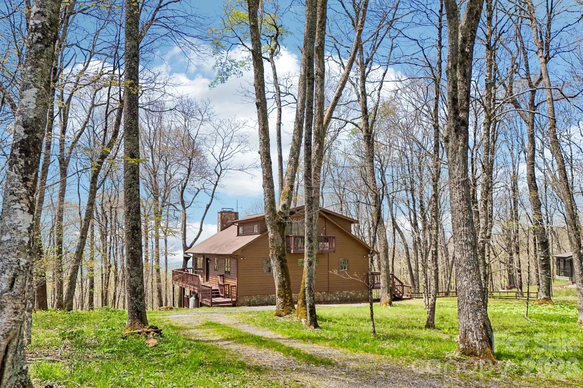 34 Wolfs Head Court
