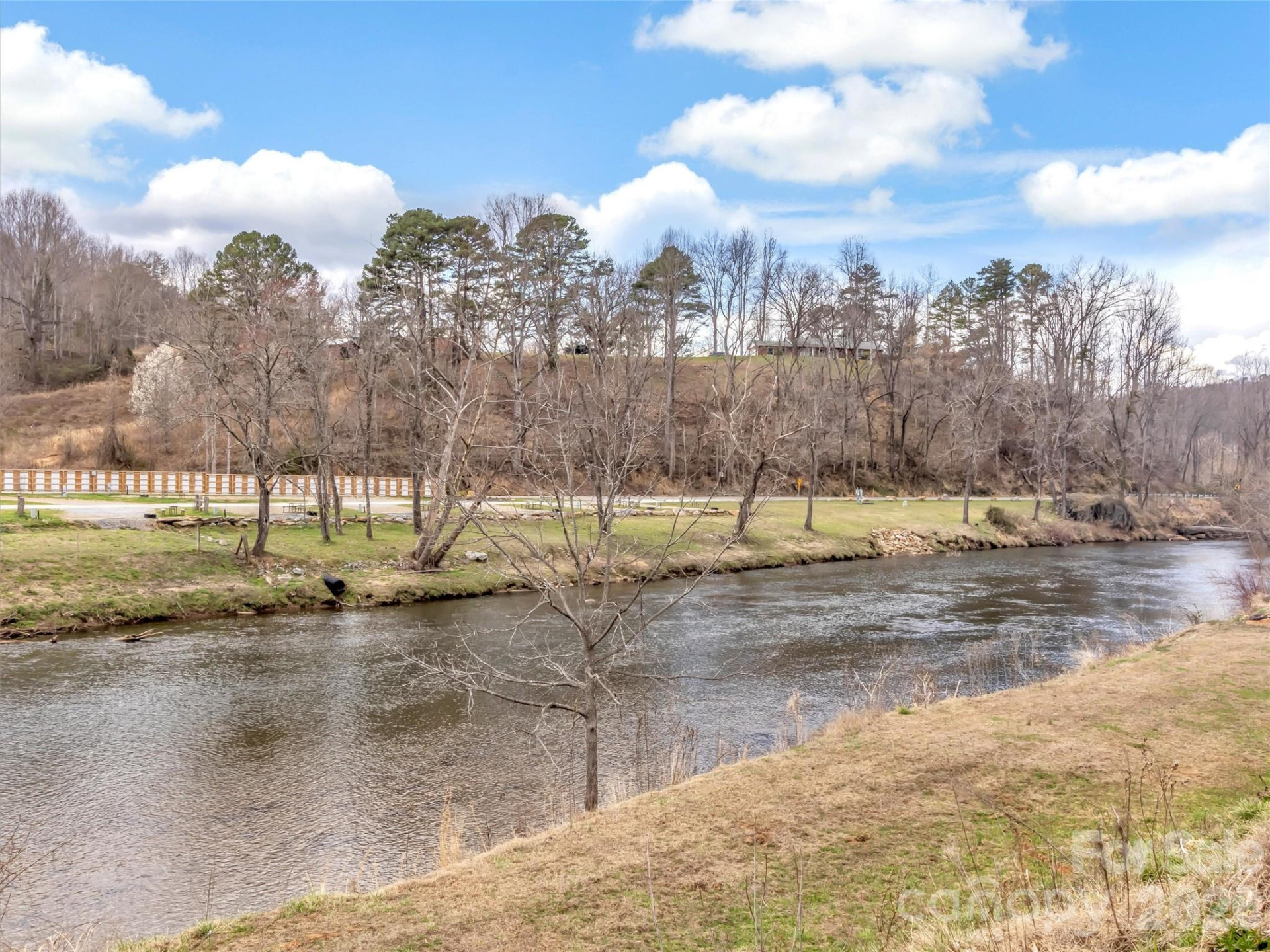 522 River Road - Photo 3