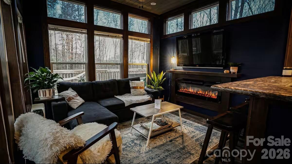 221 Summerfield Lane - Photo 3