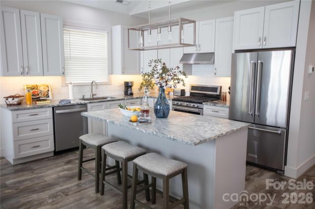 37 Edgewood Road, Asheville, NC, 28803