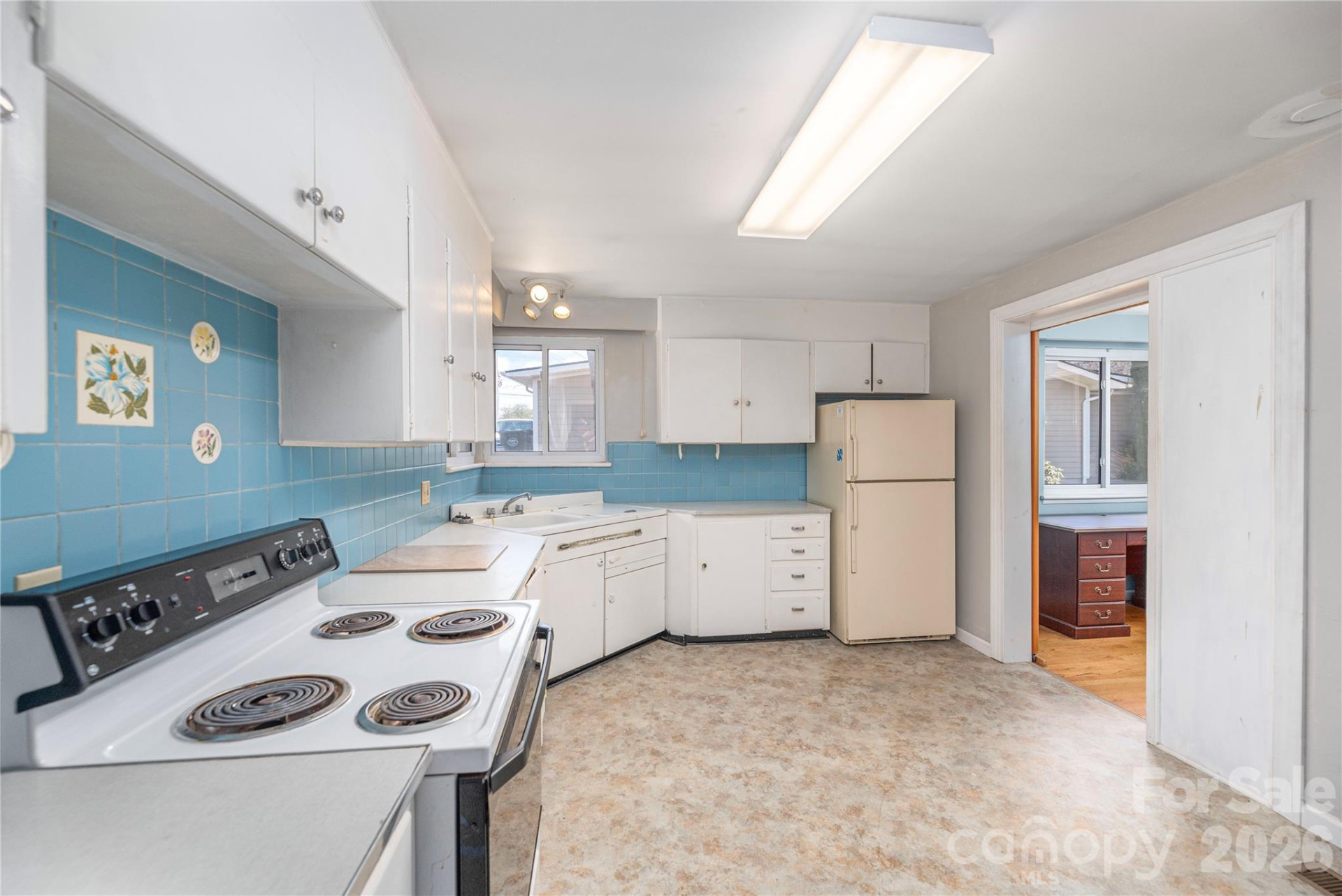 1159 Main Street - Photo 11