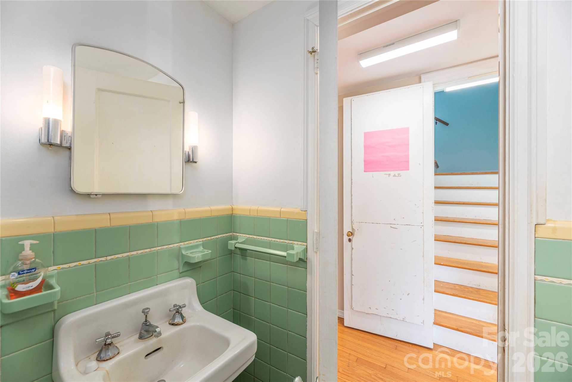 1159 Main Street - Photo 14