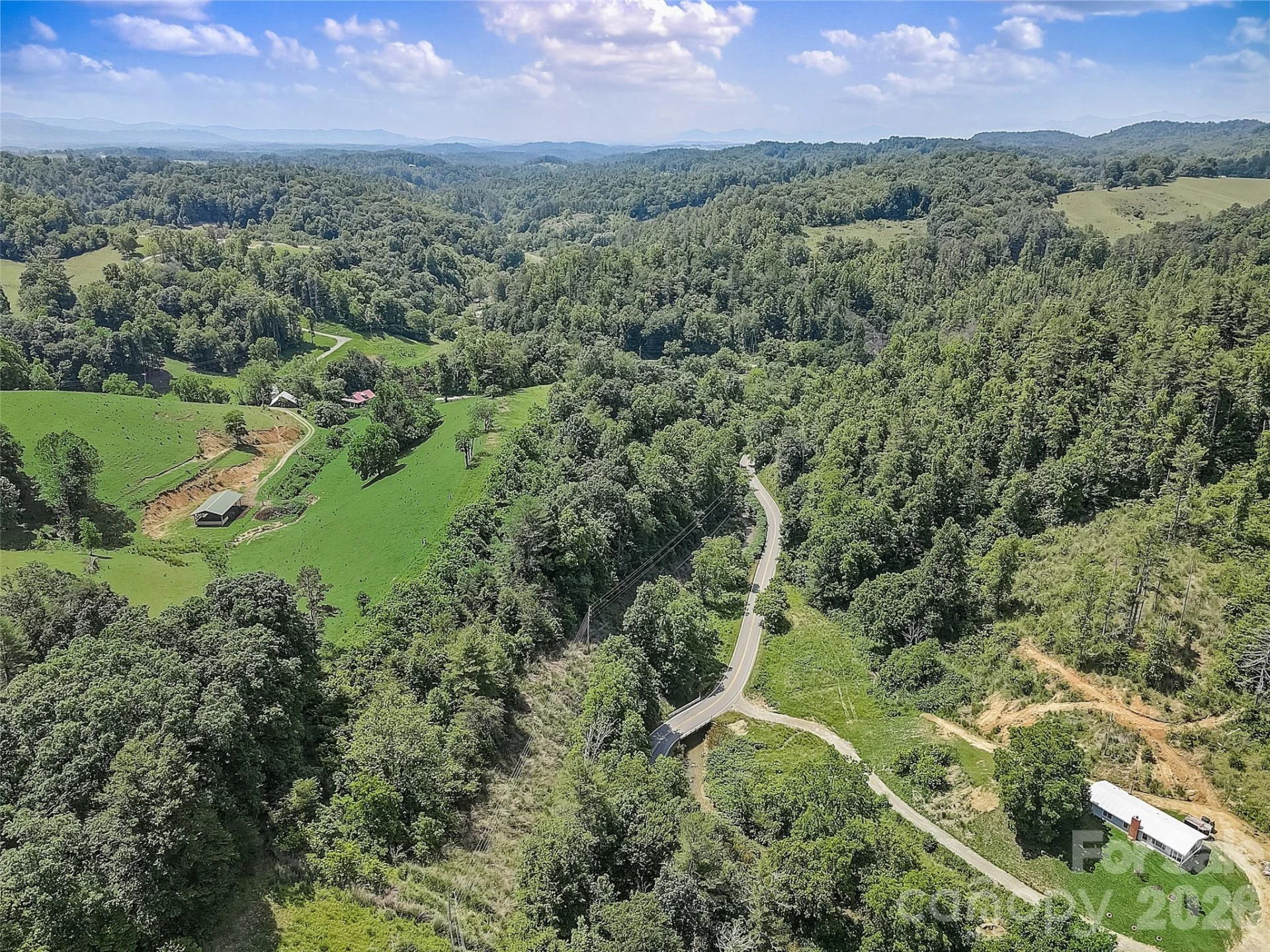 1820 Grapevine Road - Photo 3
