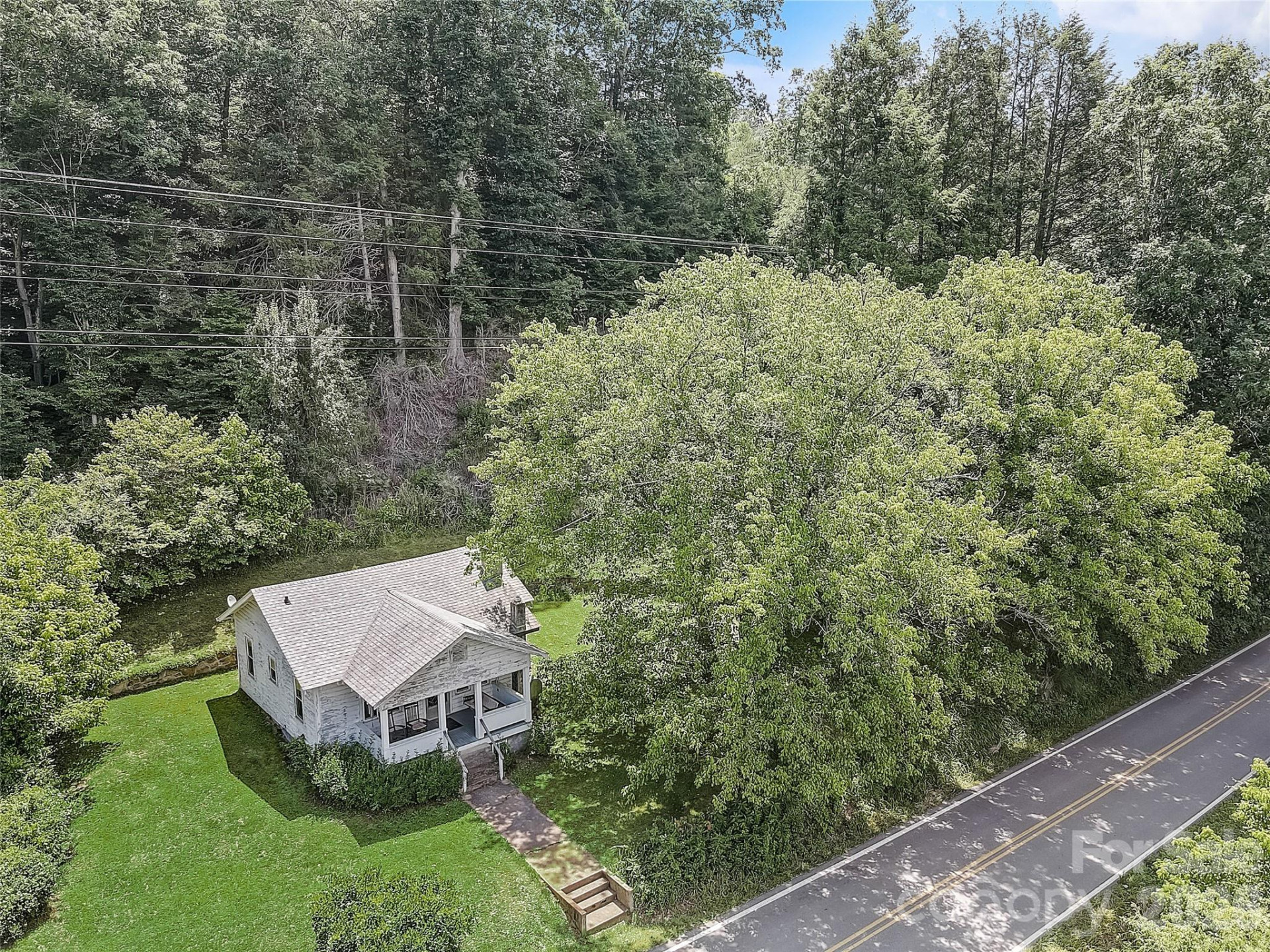 1820 Grapevine Road - Photo 5