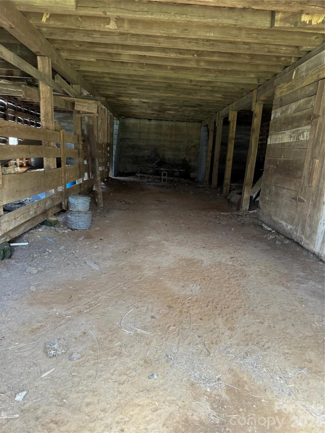 1820 Grapevine Road - Photo 37