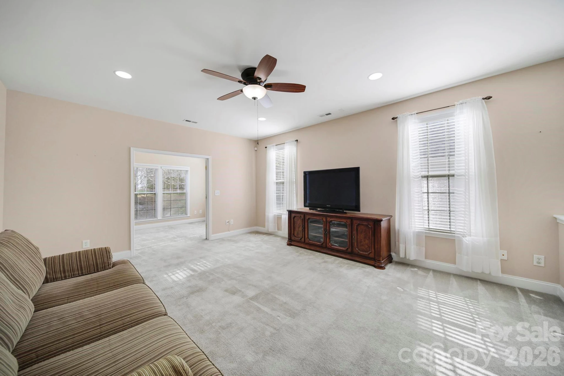 901 Platinum Drive - Photo 13