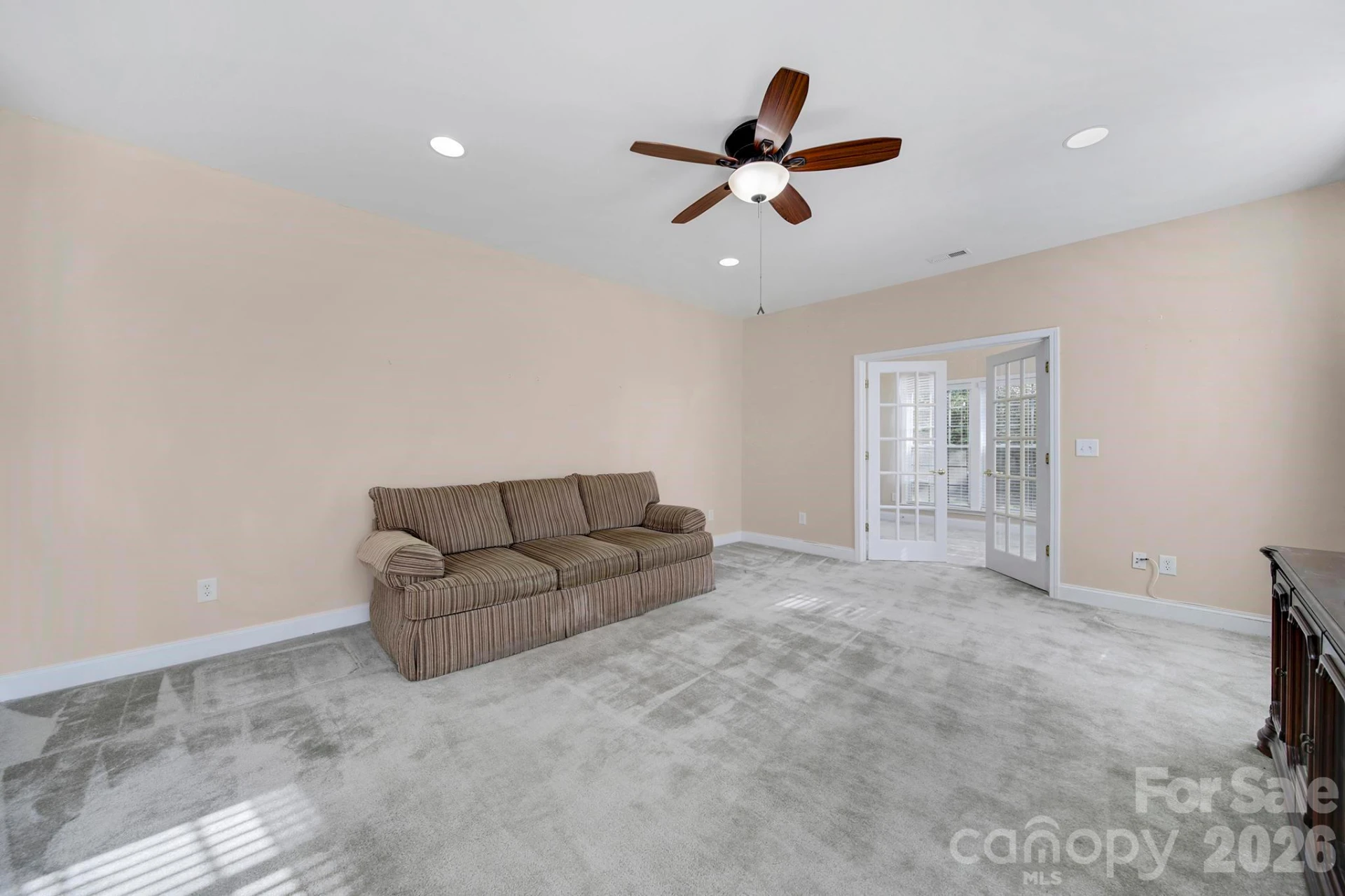 901 Platinum Drive - Photo 15