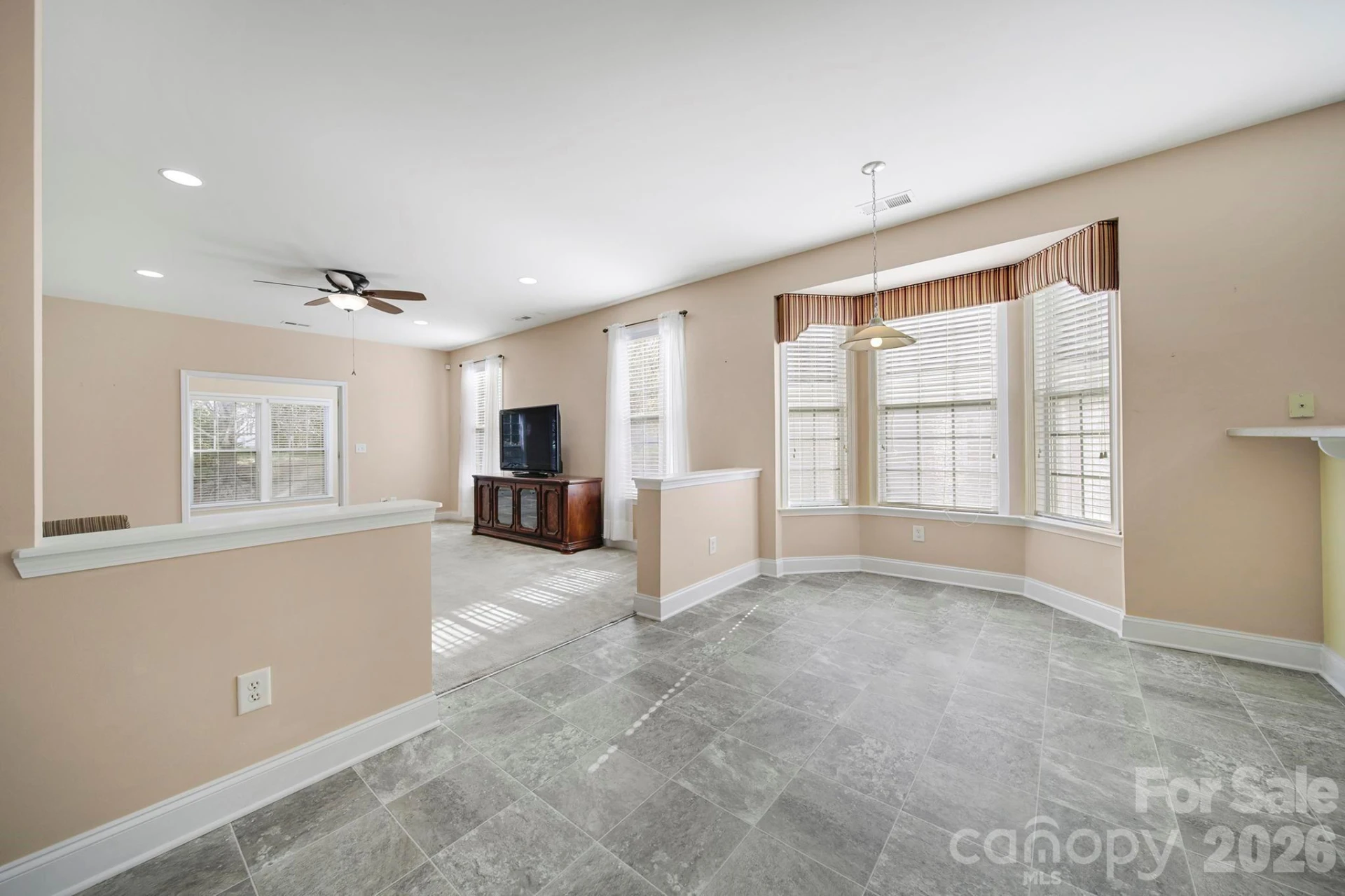 901 Platinum Drive - Photo 10