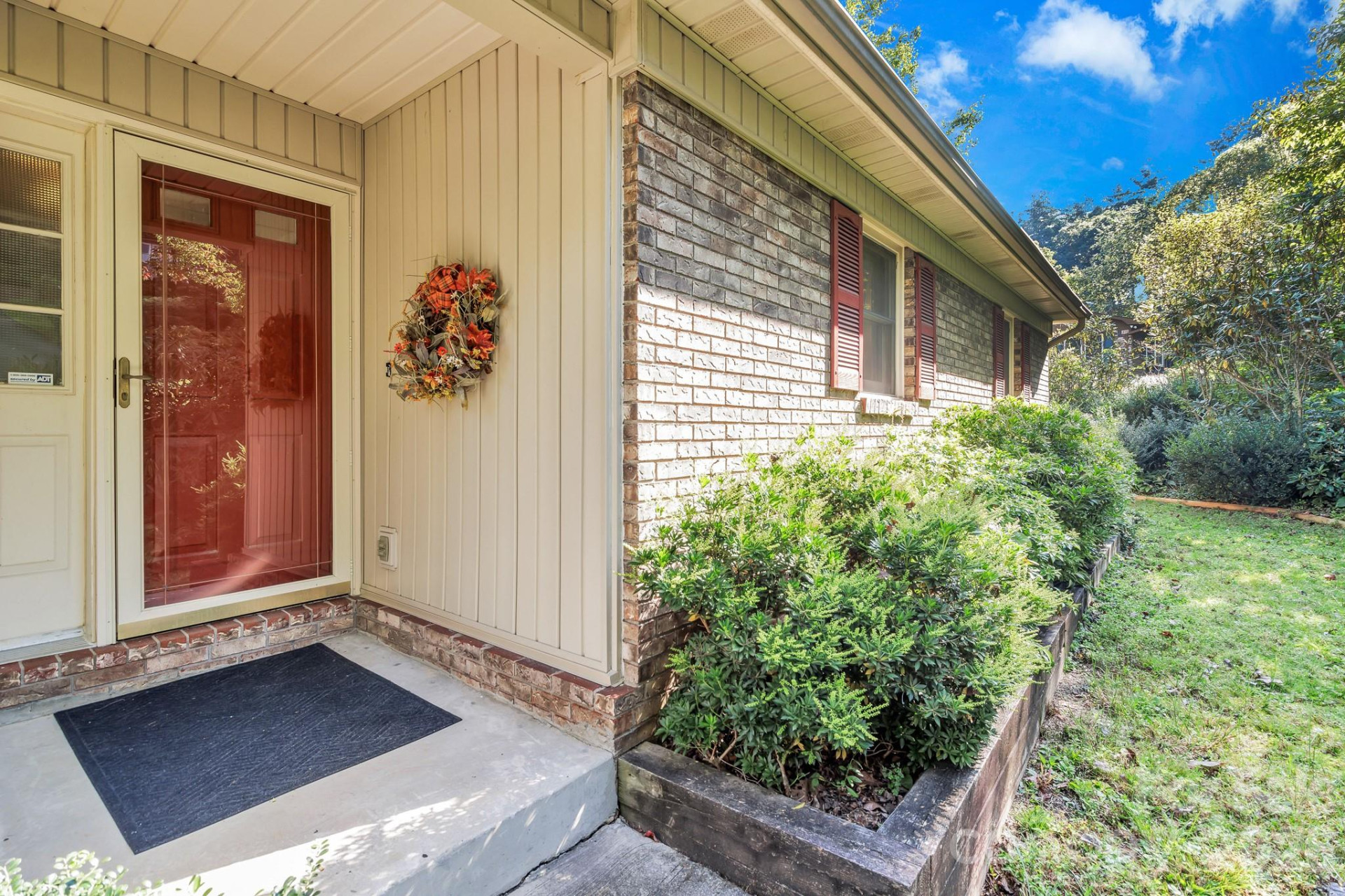 238 Park Lane - Photo 2