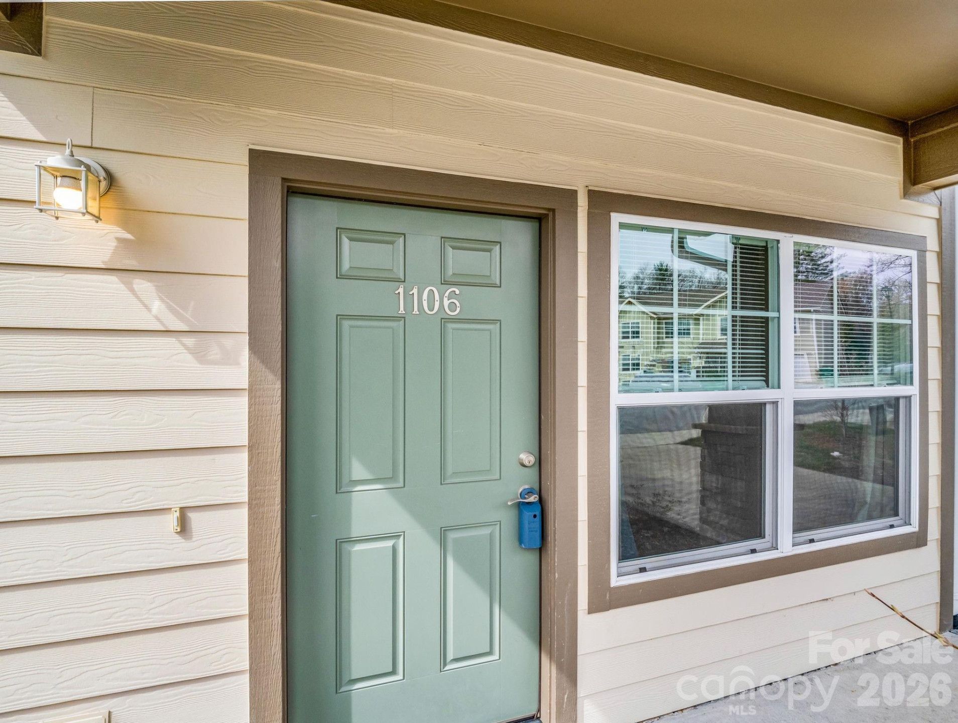 1106 Lynwood Forest Road - Photo 3