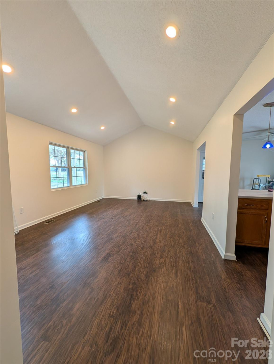 1460 Ivy Lane - Photo 15