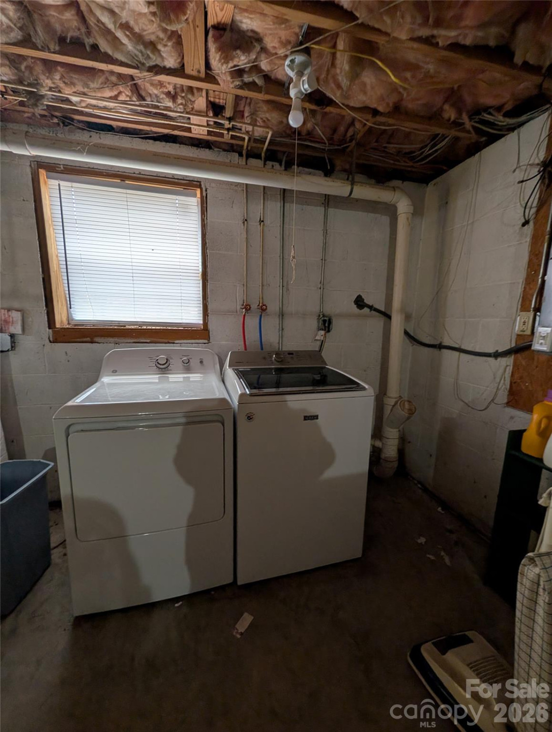 1460 Ivy Lane - Photo 29