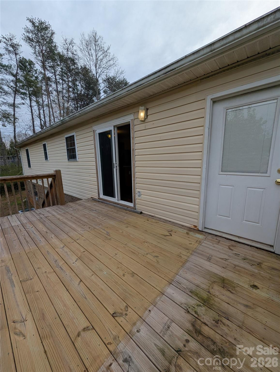 1460 Ivy Lane - Photo 37