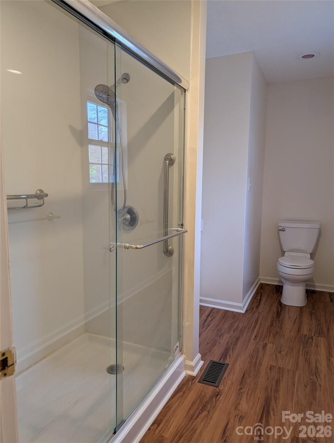 1460 Ivy Lane - Photo 5