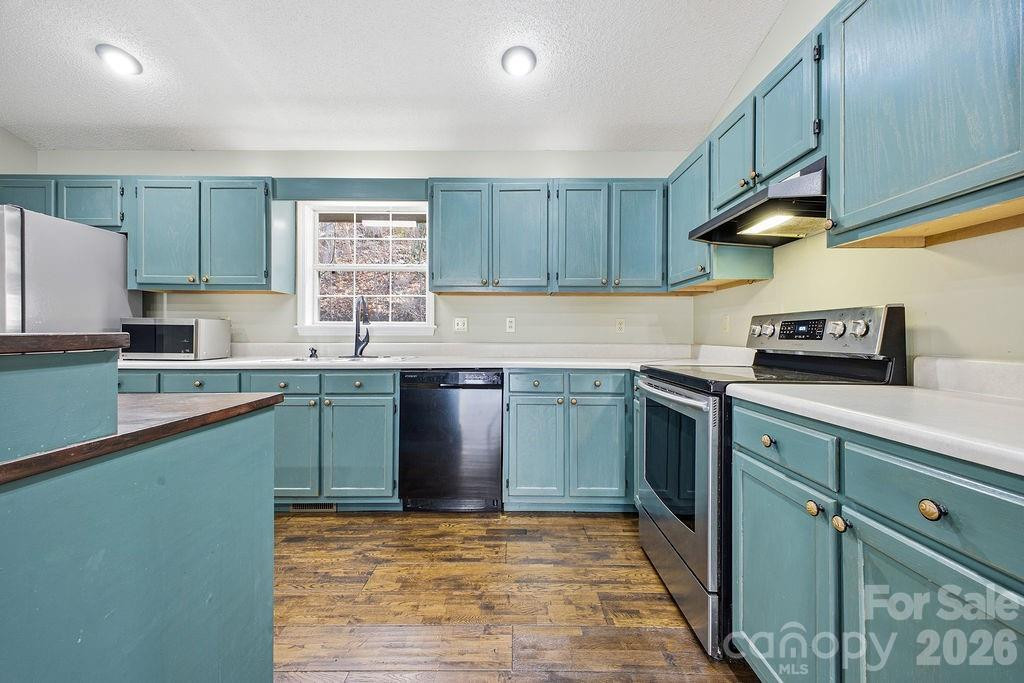 373 Fox Trace Drive - Photo 14