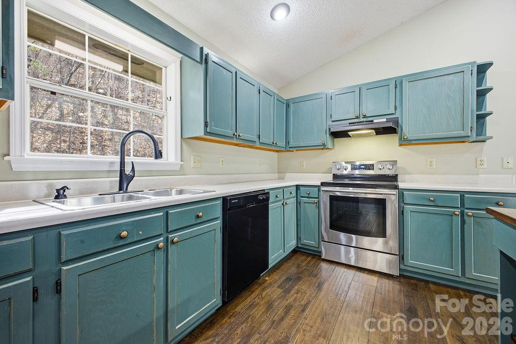 373 Fox Trace Drive - Photo 15