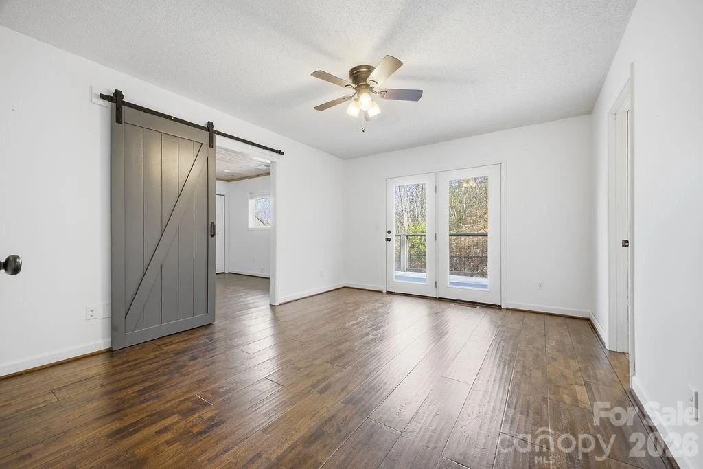373 Fox Trace Drive - Photo 16