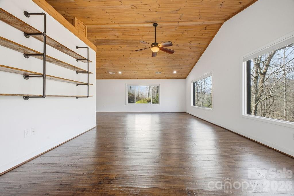 373 Fox Trace Drive - Photo 9