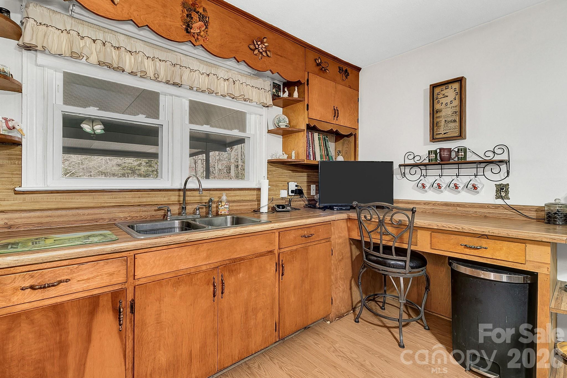 44 Tuttle Road - Photo 14