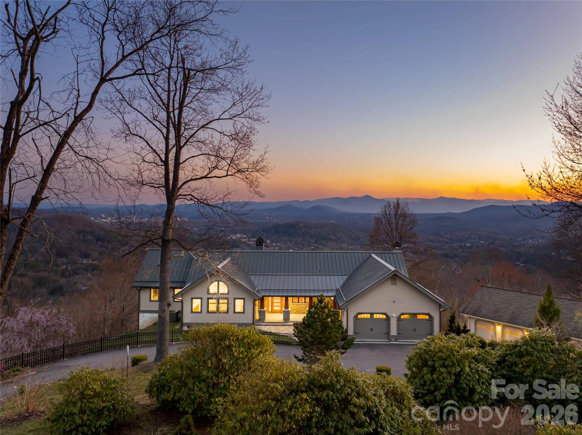 525 Elk Mountain Scenic Highway