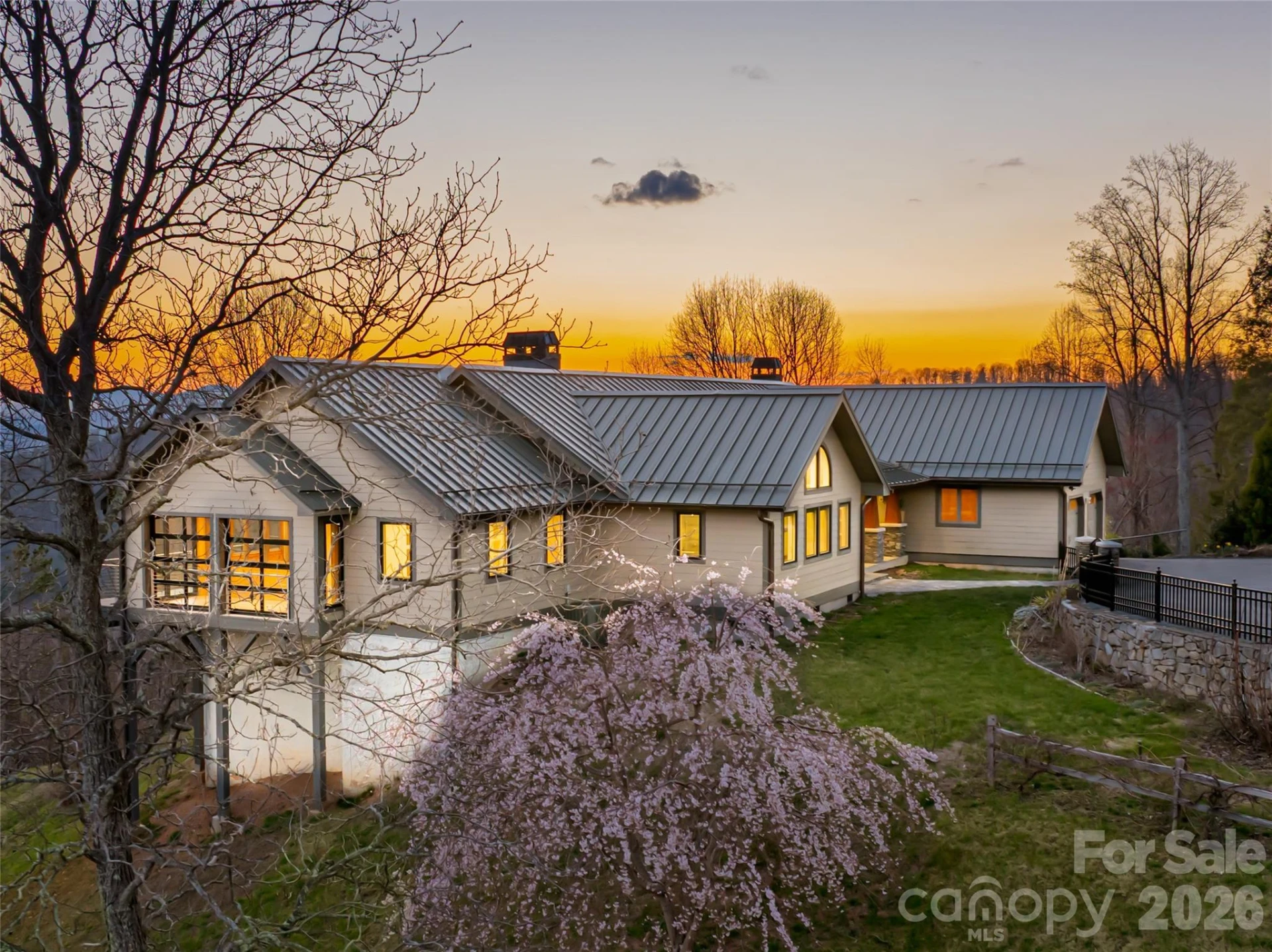 525 Elk Mountain Scenic Highway - Photo 4