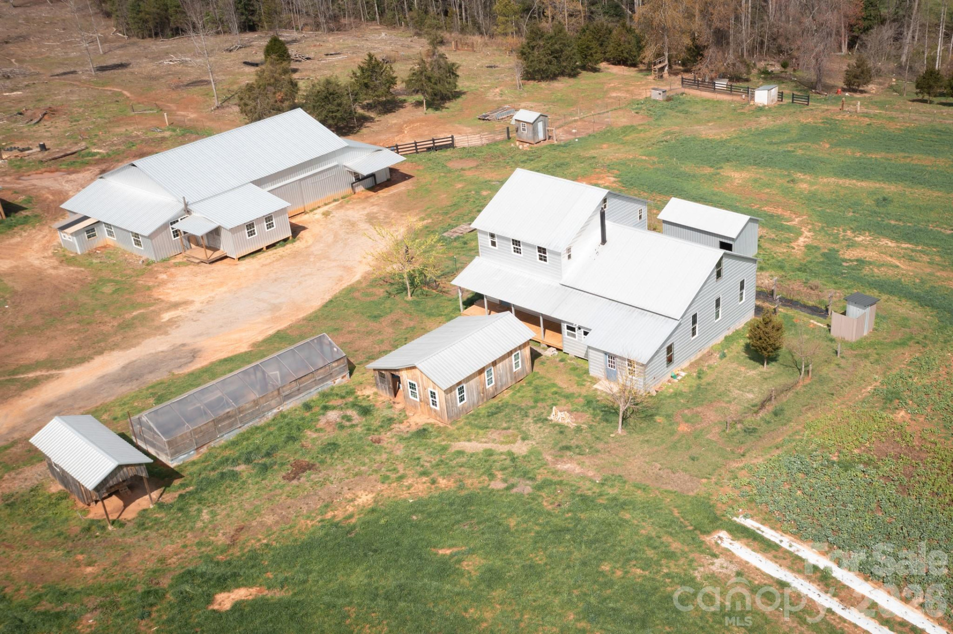 144 Iron Wheel Drive - Photo 32