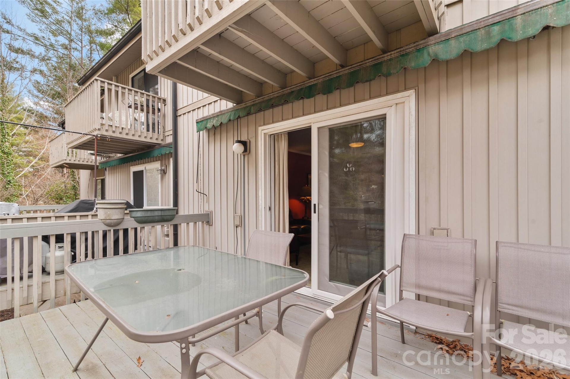 125 Winchester Drive - Photo 2