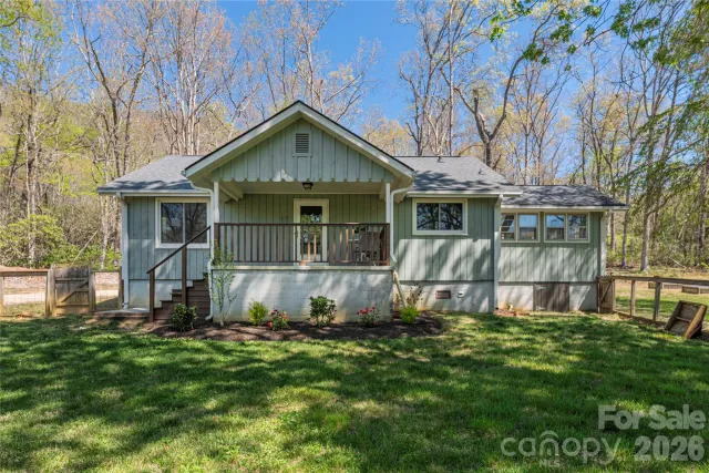 35 Grey Rock Valley