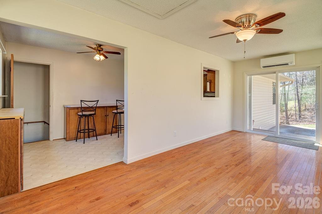 216 Pickens Road - Photo 12