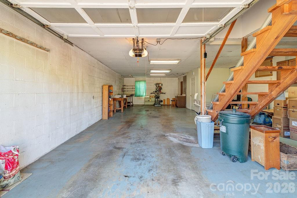 216 Pickens Road - Photo 18