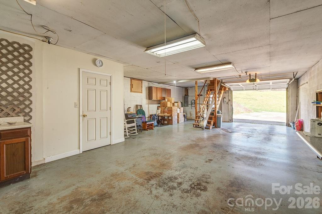 216 Pickens Road - Photo 19