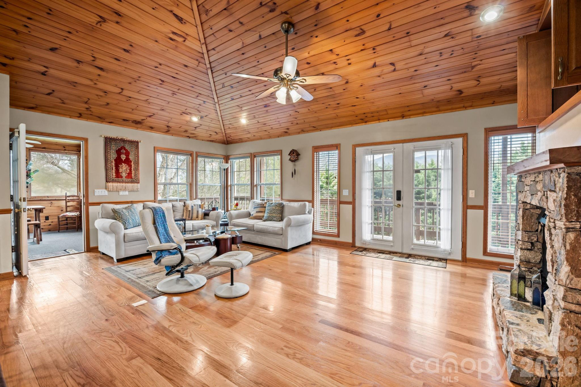 32 Keller Street - Photo 10