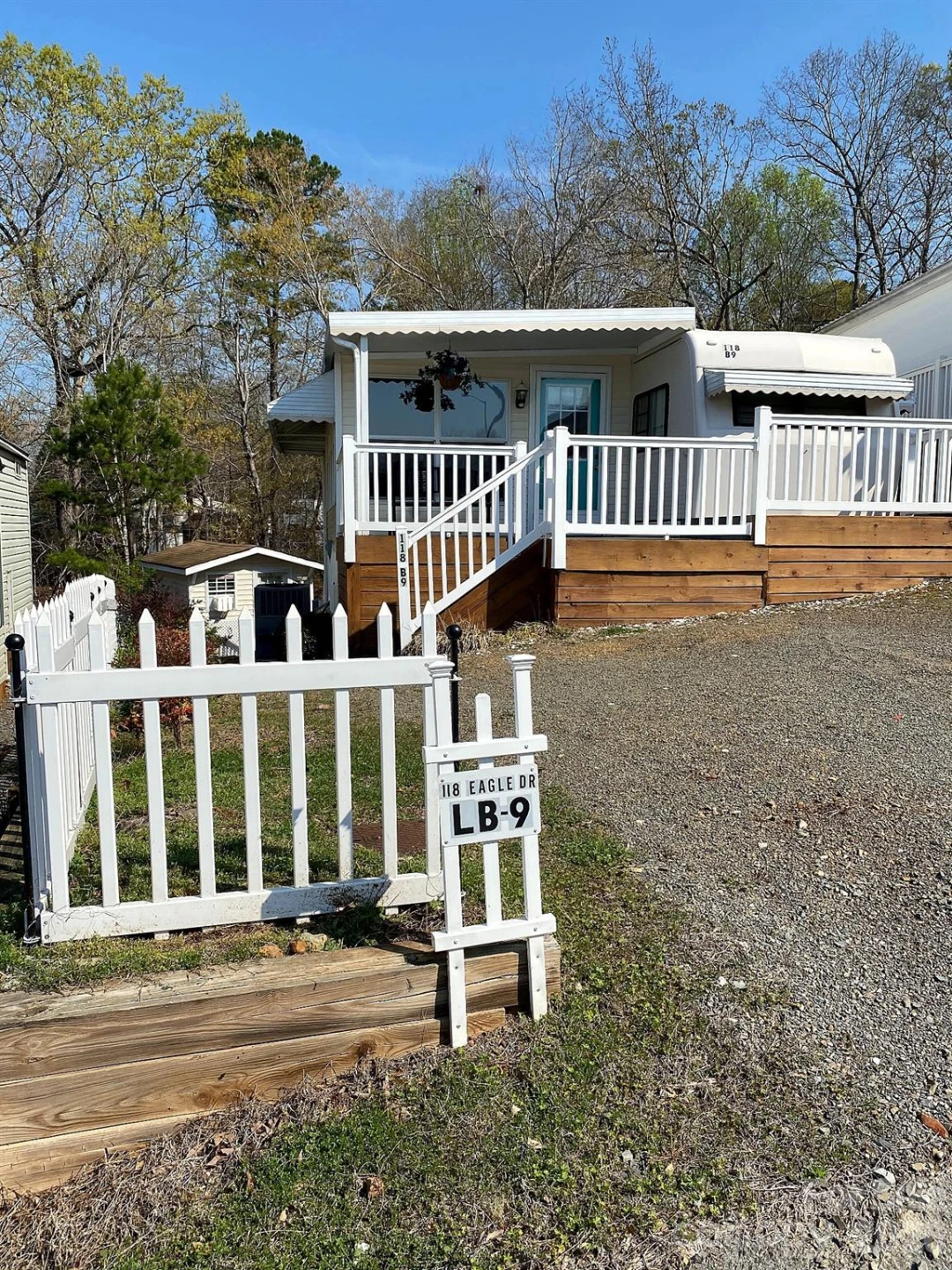118 Eagle Drive - Photo 2