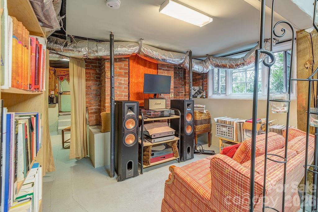 2 Hillside Walk - Photo 32