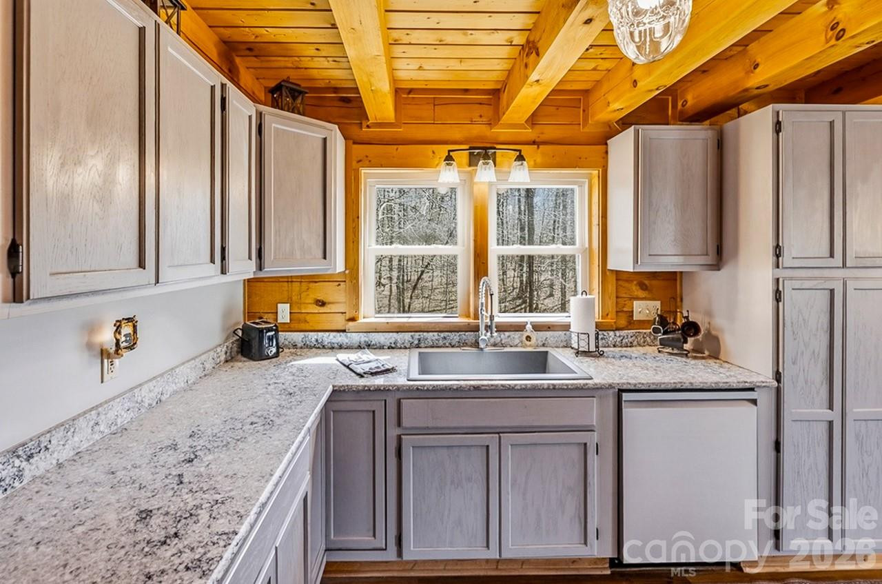 1972 River Crest Parkway - Photo 16