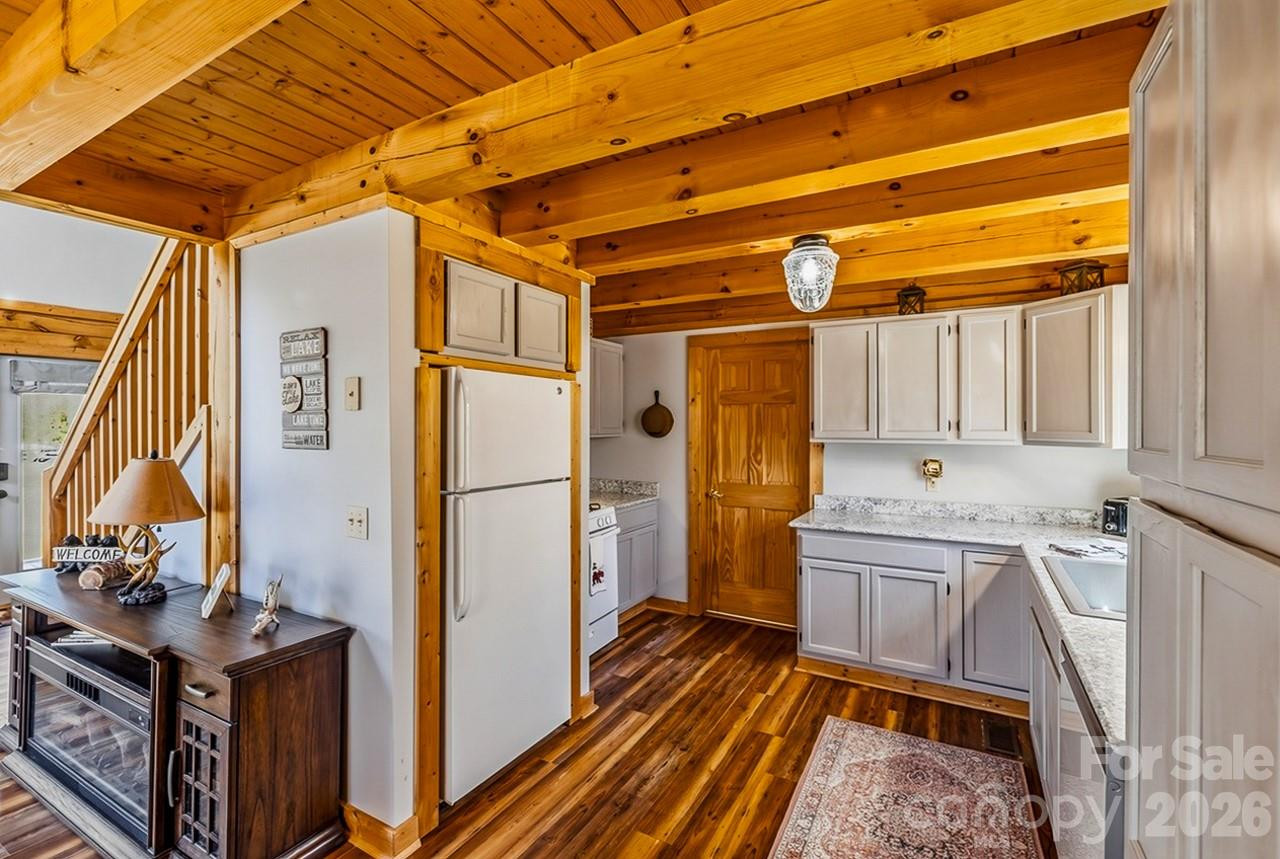 1972 River Crest Parkway - Photo 17