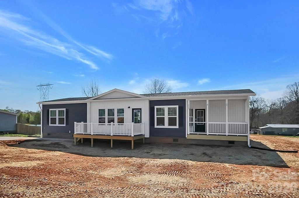 1423 Chatfield Road - Photo 5