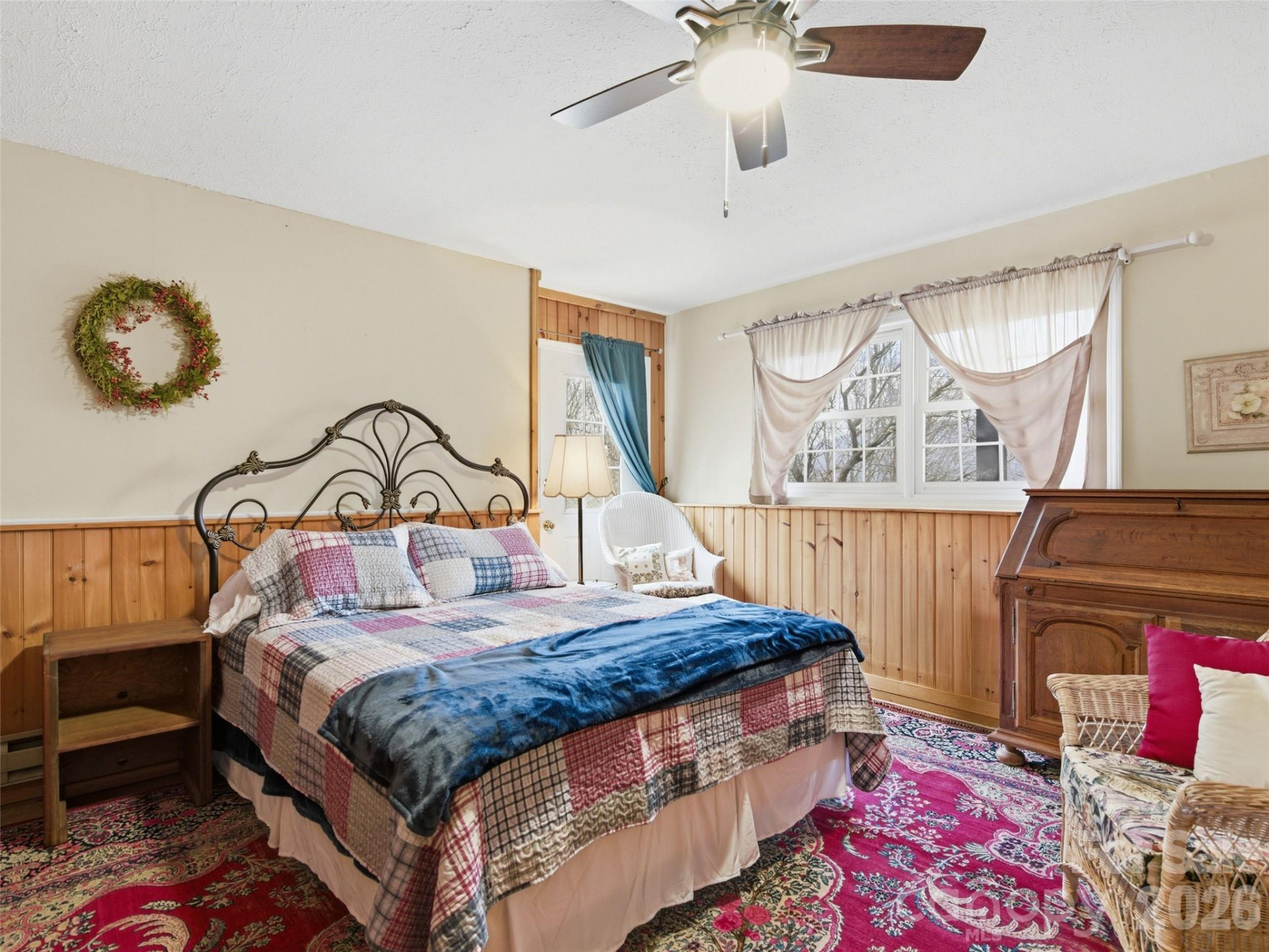 415 Treetop Lane - Photo 35