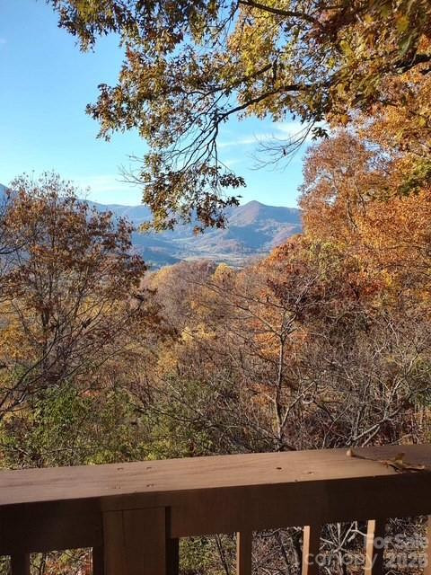 415 Treetop Lane - Photo 40