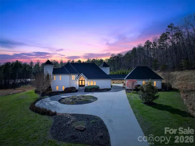 300 Springhill Drive, Rutherfordton, NC, 28139