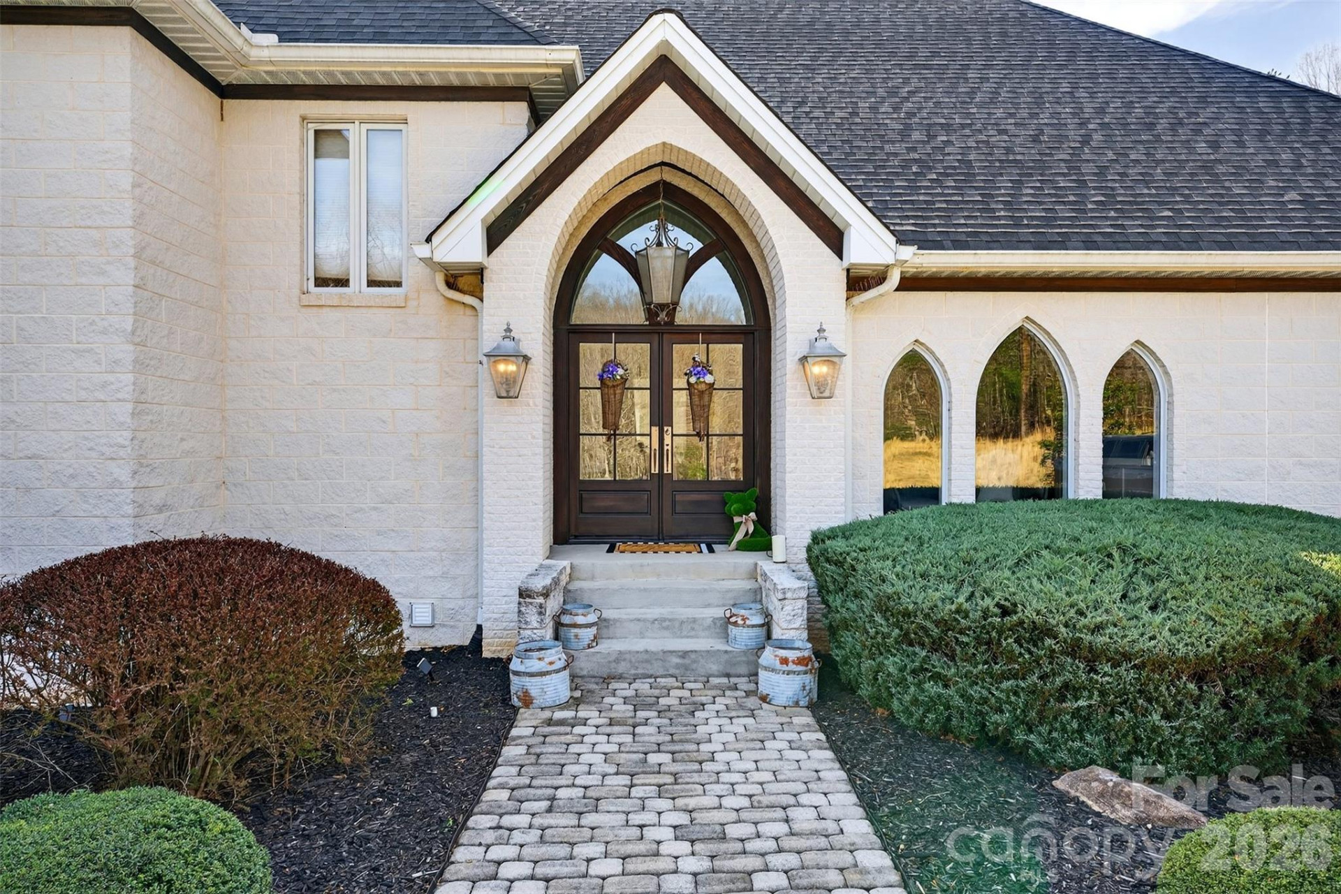 300 Springhill Drive - Photo 7