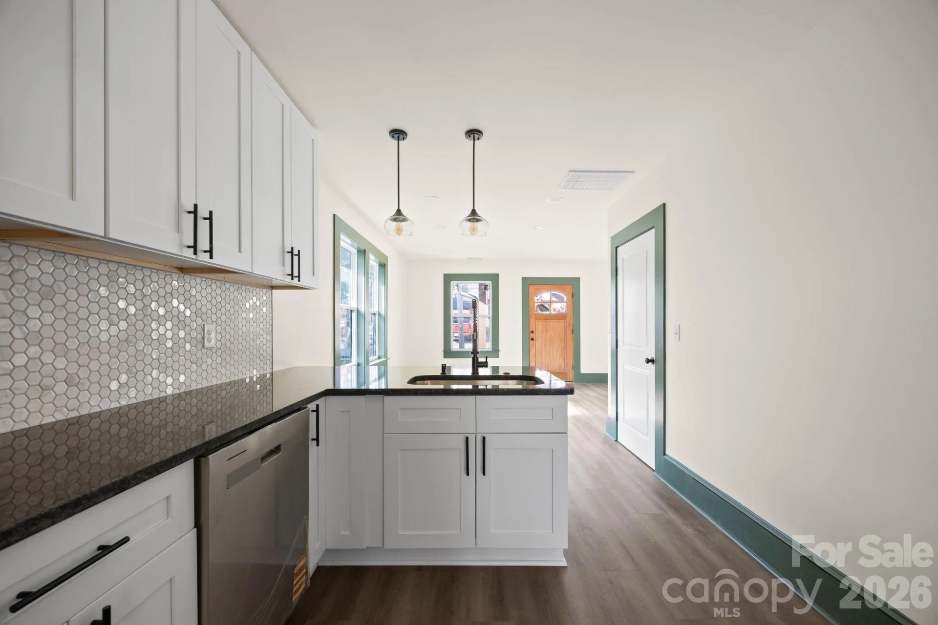 63 Elizabeth Place - Photo 14