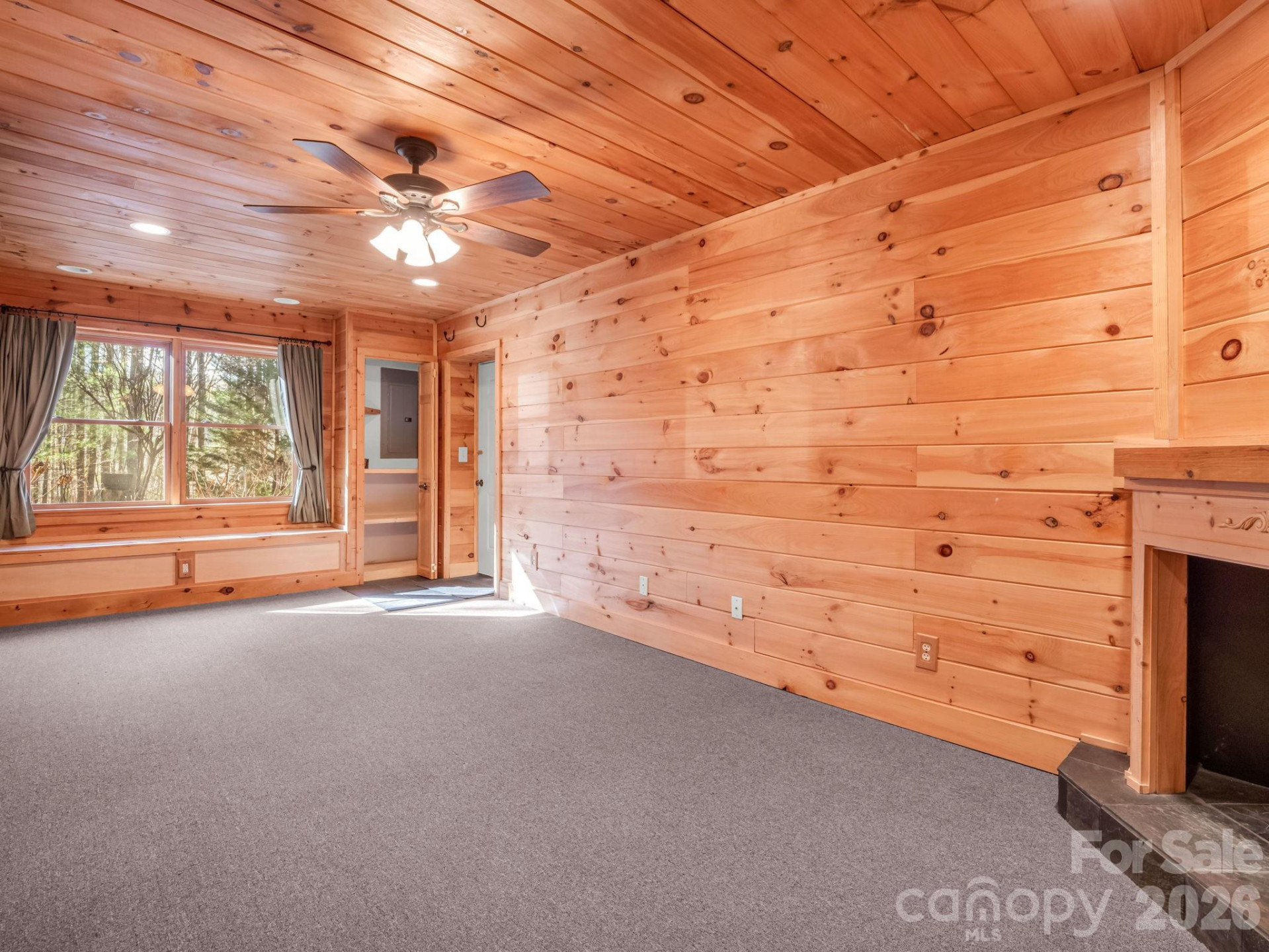 907 Hidden Lake Parkway - Photo 8