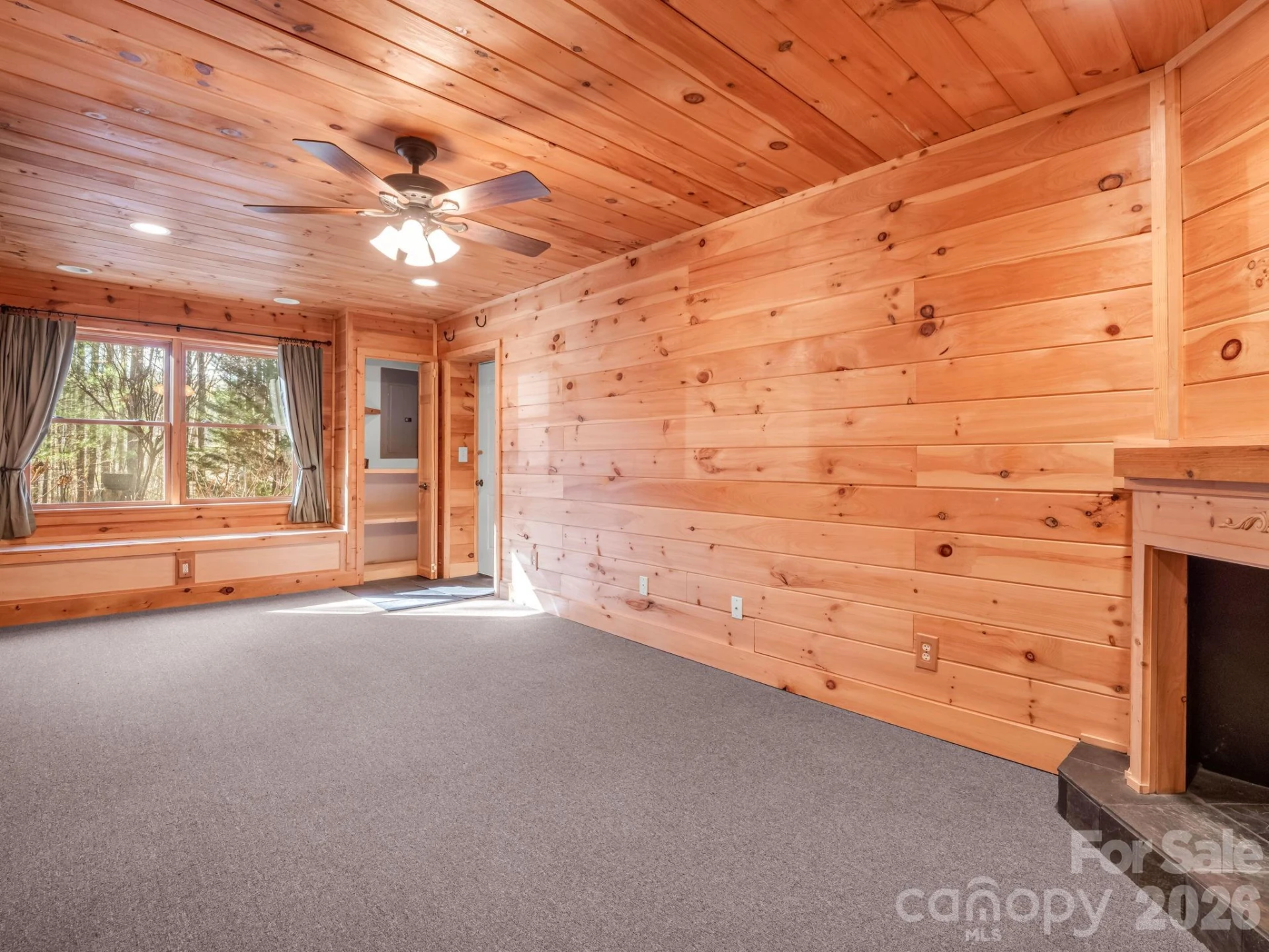 907 Hidden Lake Parkway - Photo 8
