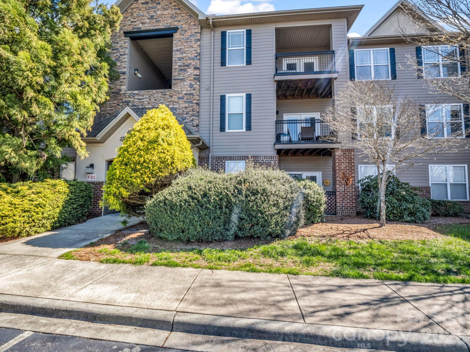 291 Brickton Village Circle #304 - Photo 7