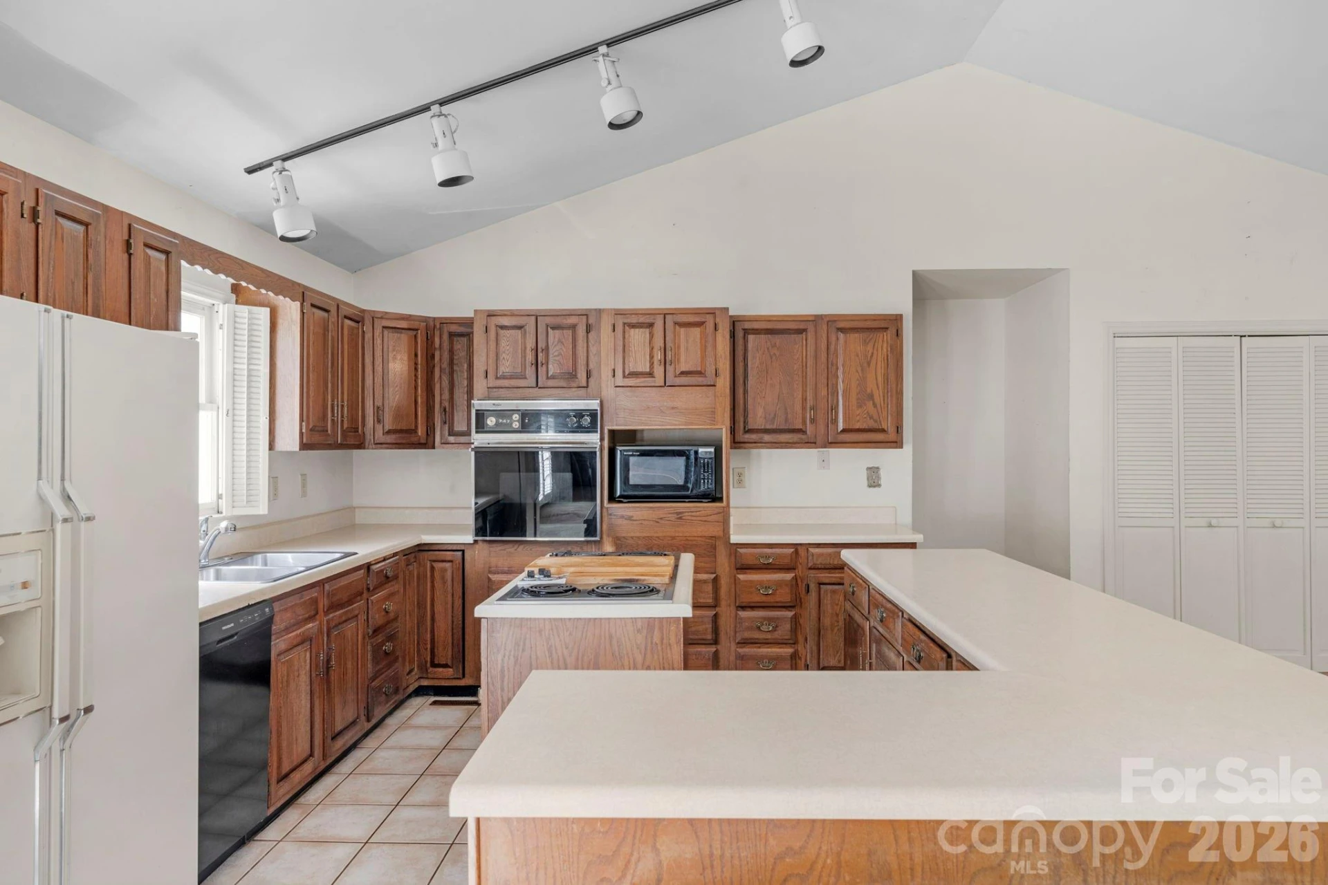 15015 Pawnee Trail - Photo 7
