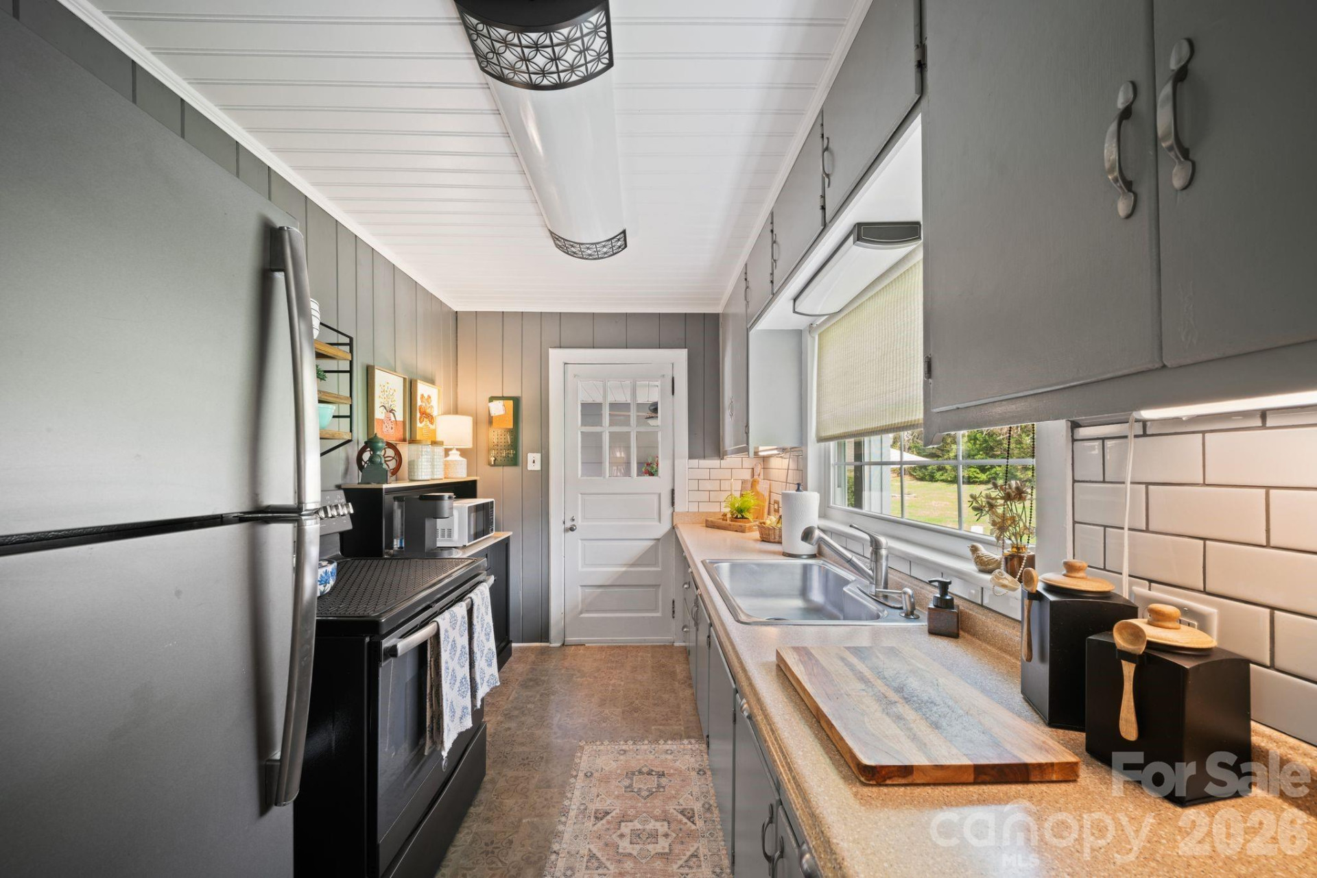 121 Johnson Street - Photo 16