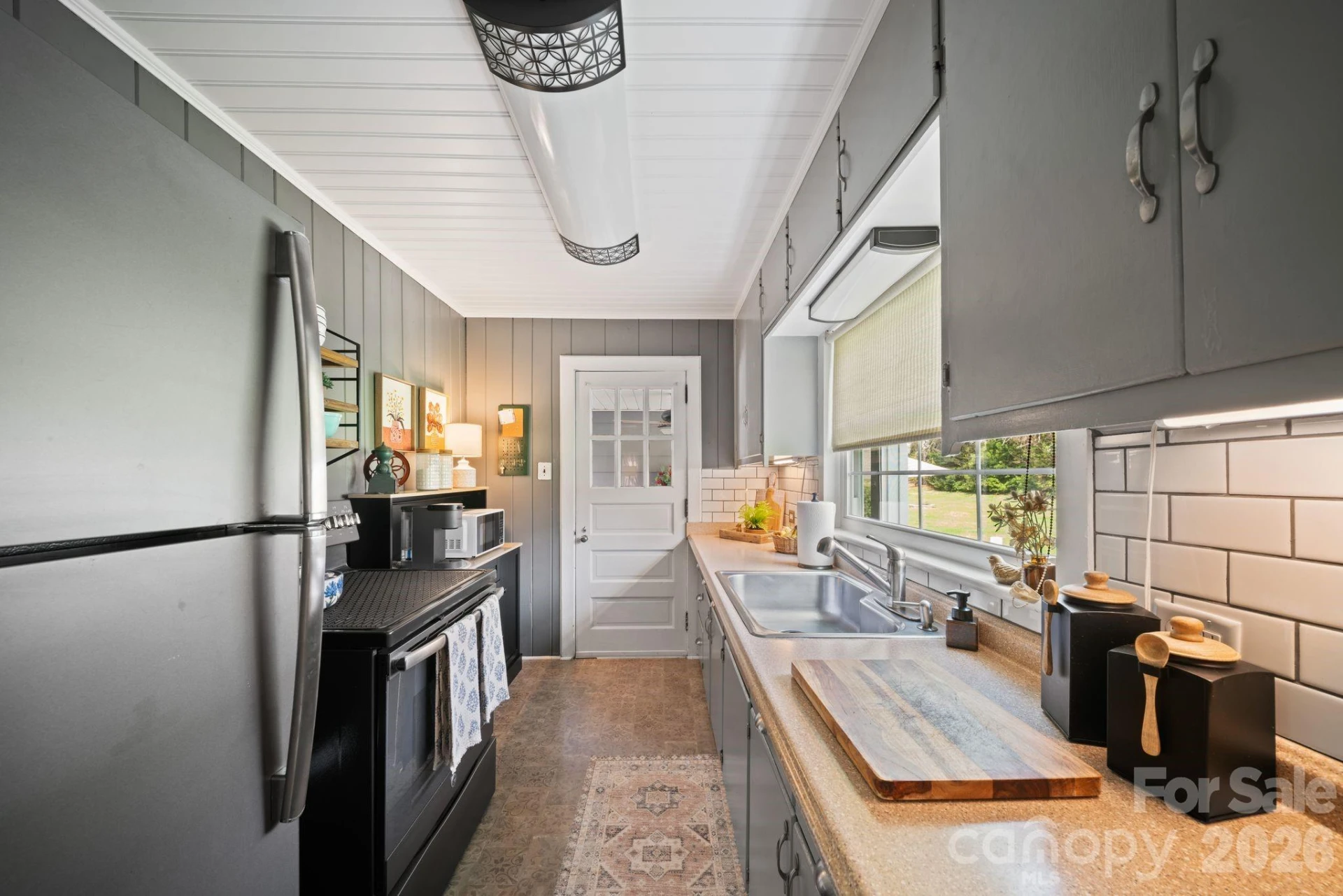 121 Johnson Street - Photo 16